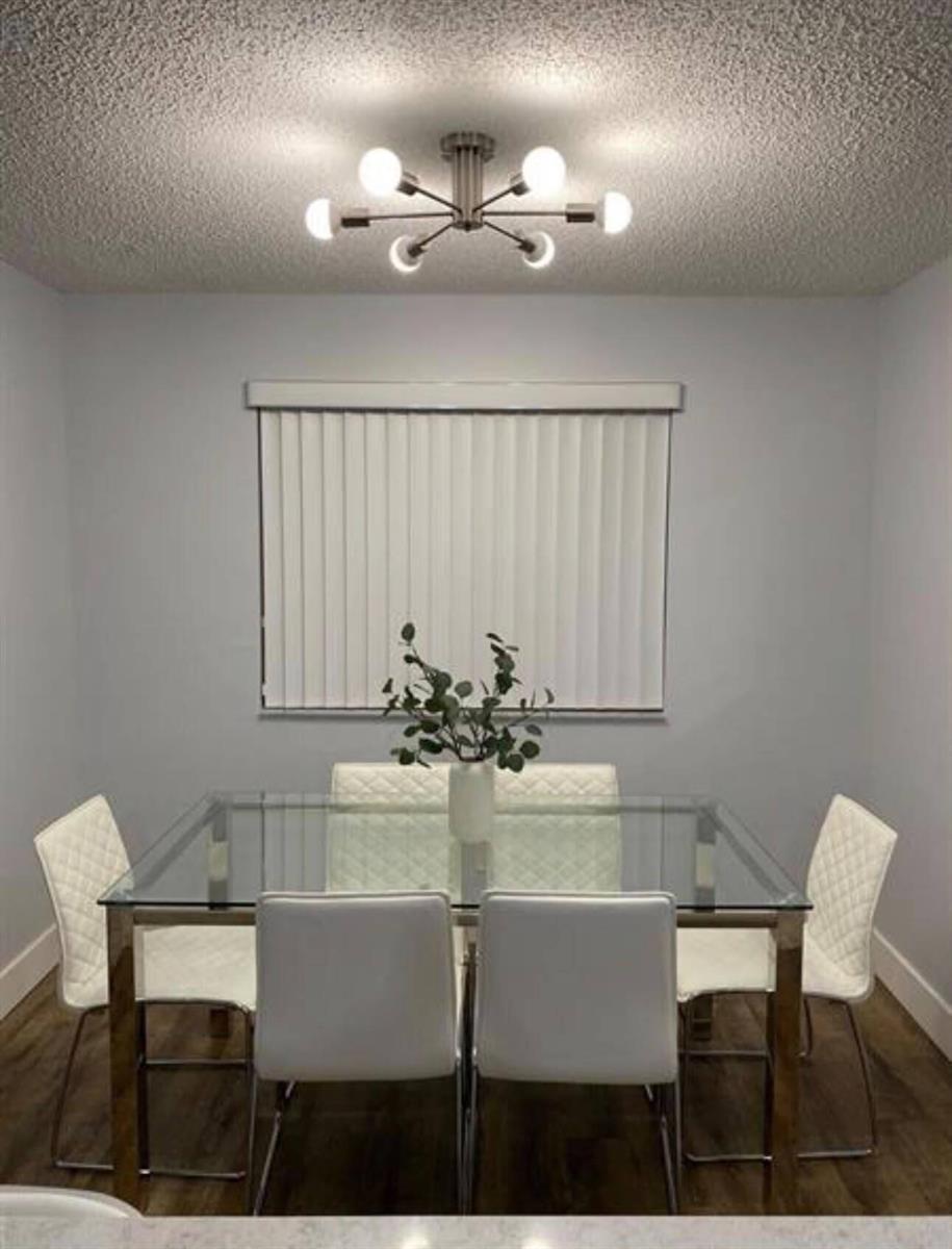 Listing photo 7 for 832 NW 92ND Avenue, Plantation, FL, 33324