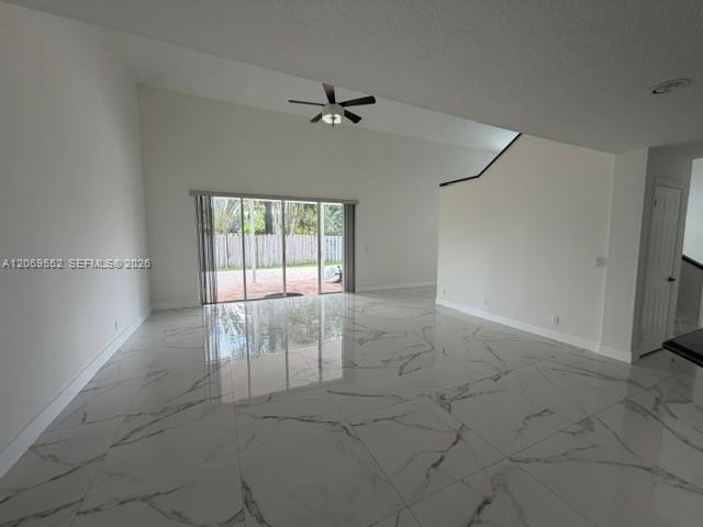 Listing photo 6 for 16286 Erie Pl Unit#16286, Davie, FL, 33331