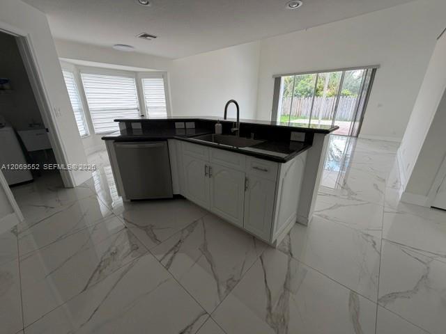 Listing photo 8 for 16286 Erie Pl Unit#16286, Davie, FL, 33331
