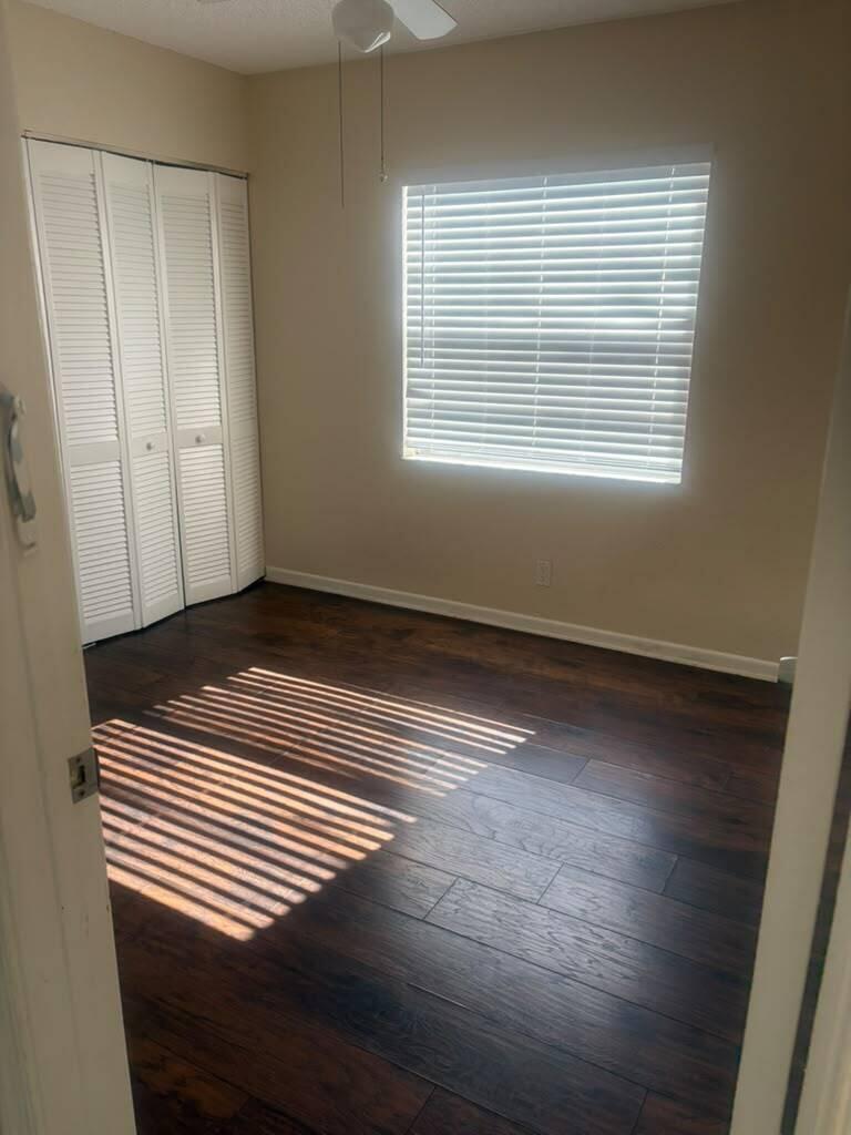 Listing photo 3 for 9980 TWIN LAKES Drive Unit#35-C, Coral Springs, FL, 33071