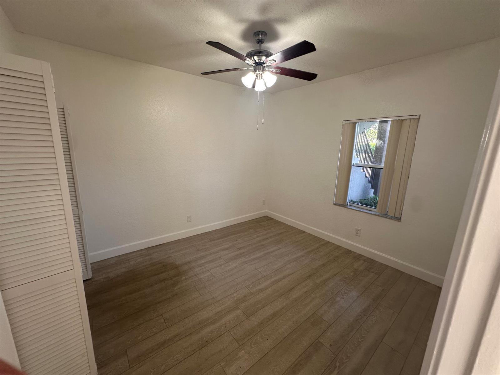 Listing photo 9 for 3590 NW 91ST Lane Unit#3590, Sunrise, FL, 33351