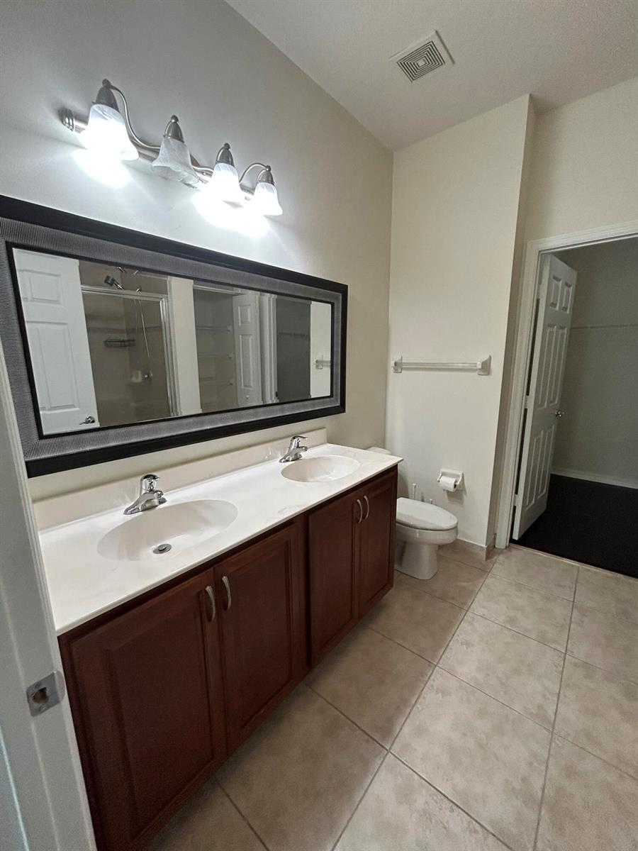 Listing photo 12 for 9080 Preston Place Unit#17204, Tamarac, FL, 33321