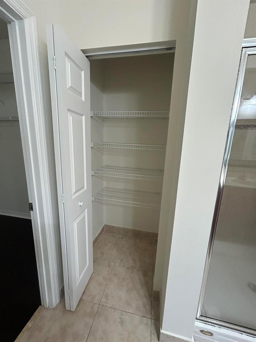 Listing photo 14 for 9080 Preston Place Unit#17204, Tamarac, FL, 33321