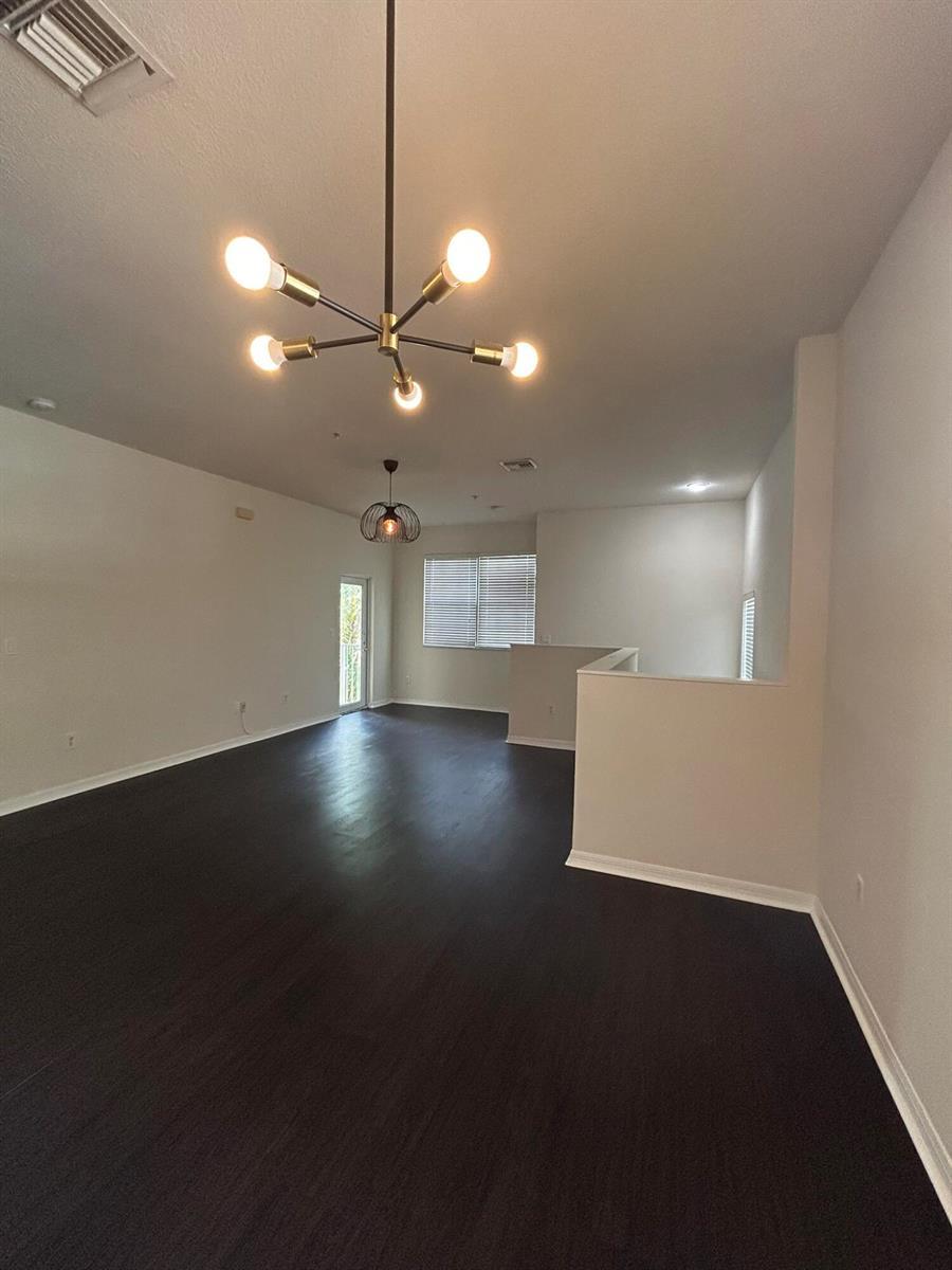 Listing photo 6 for 9080 Preston Place Unit#17204, Tamarac, FL, 33321