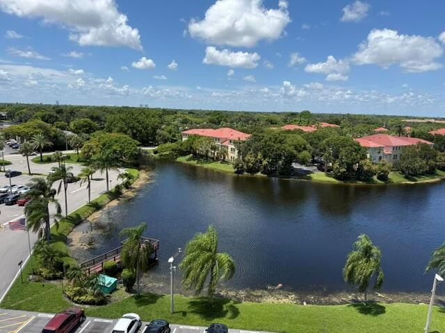 Listing photo 4 for 250 JACARANDA Drive Unit#804, Plantation, FL, 33324