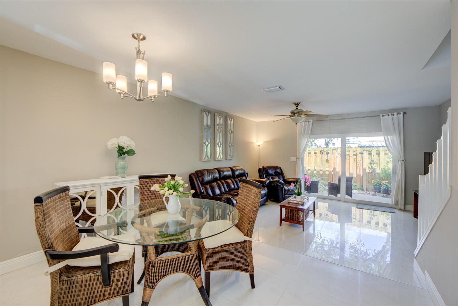 Listing photo 5 for 2900 DORCHESTER Lane Unit#2900, Cooper City, FL, 33026