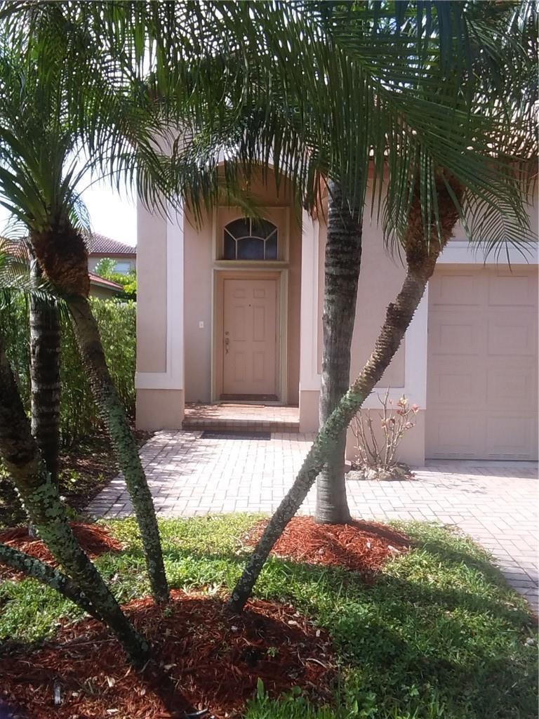 Listing photo 2 for 19250 NW 12TH Manor, Pembroke Pines, FL, 33029