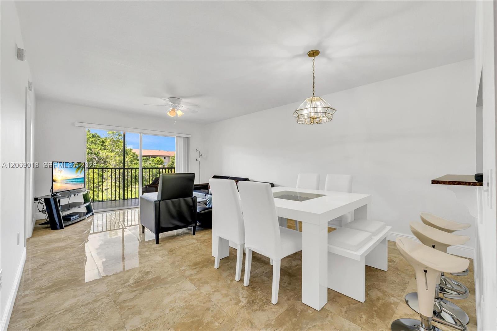 Listing photo 14 for 12651 SW 16th Ct Unit#304B, Pembroke Pines, FL, 33027