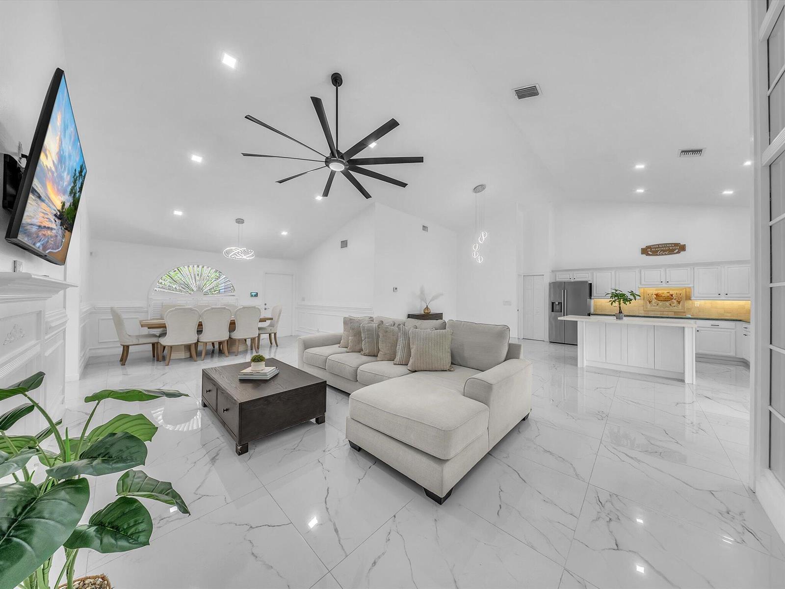 Listing photo 2 for 2065 NW 127TH Terrace, Coral Springs, FL, 33071