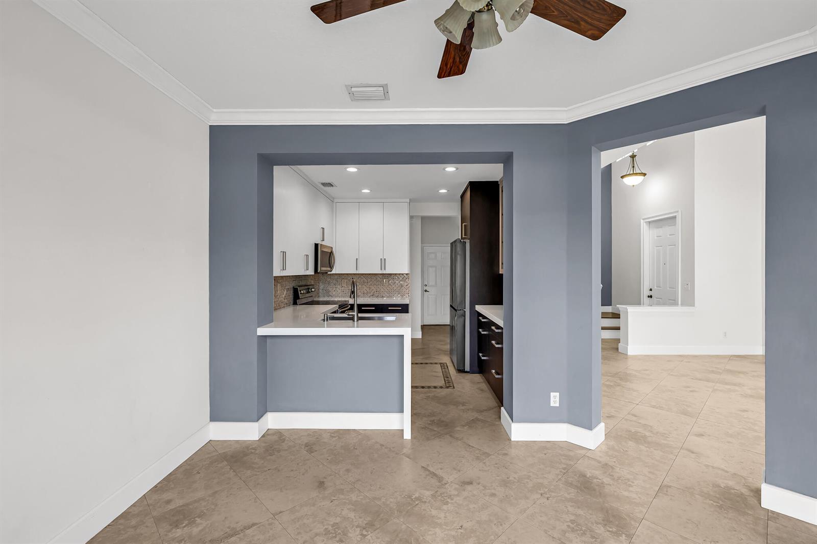 Listing photo 14 for 12571 NW 57th Court, Coral Springs, FL, 33076