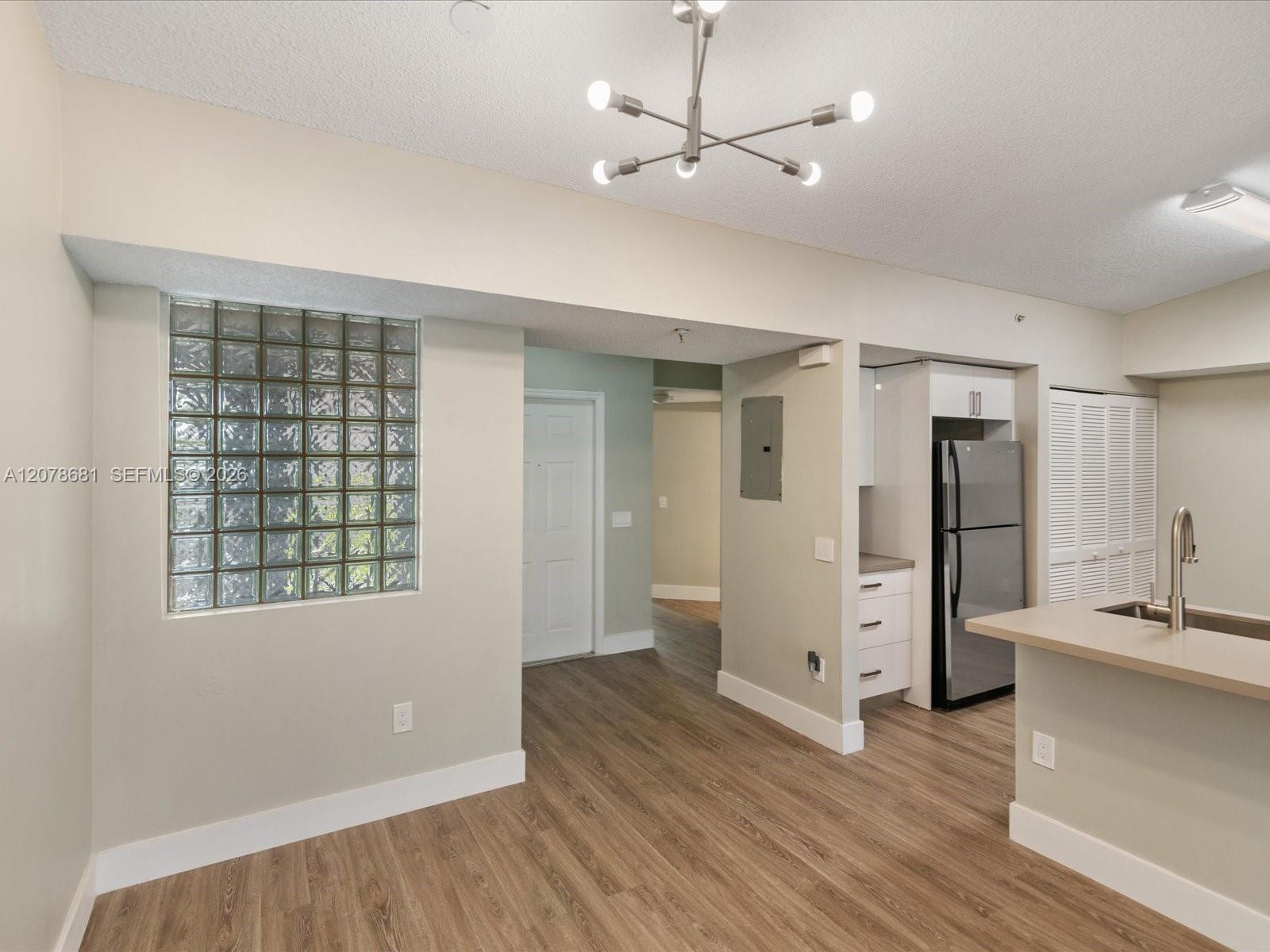 Listing photo 11 for 155 NW 96th Ter Unit#2-303, Pembroke Pines, FL, 33024