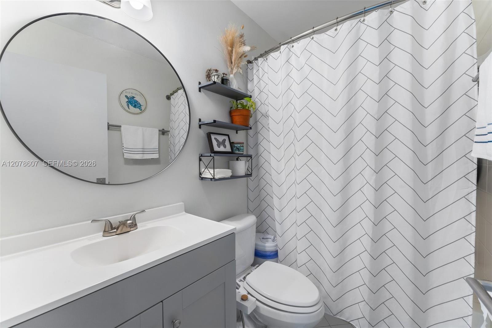 Listing photo 12 for 2140 NW 78th Ave Unit#204, Pembroke Pines, FL, 33024