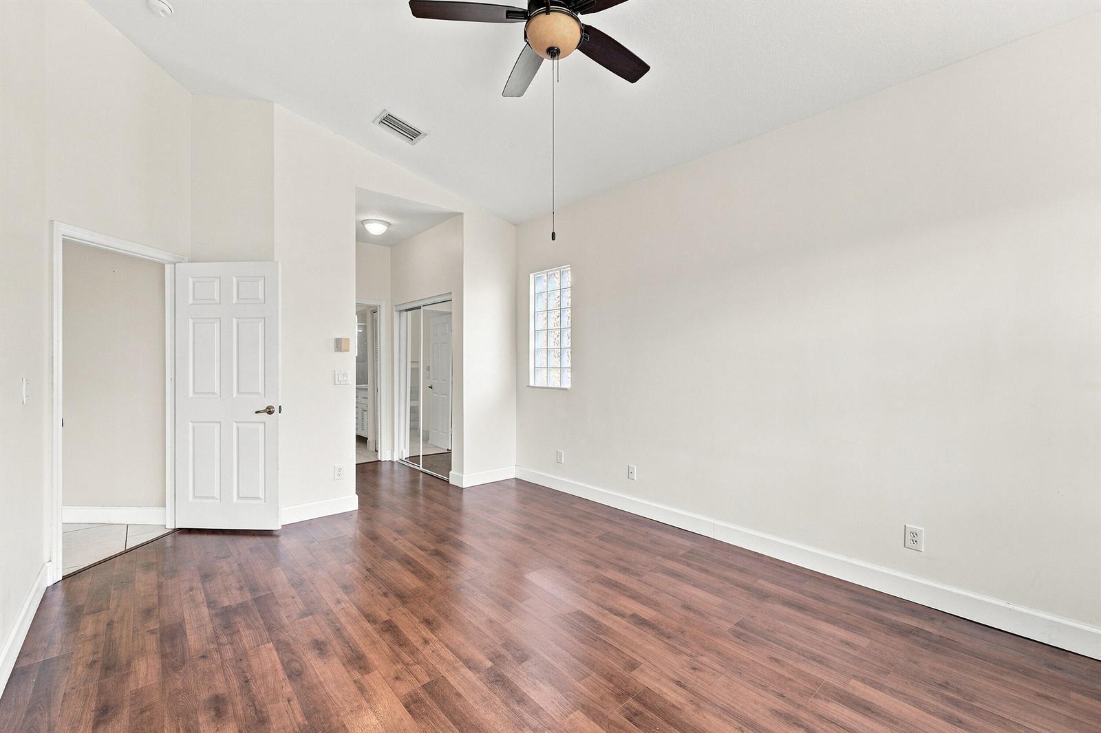 Listing photo 11 for 12376 NW 53RD Street, Coral Springs, FL, 33076