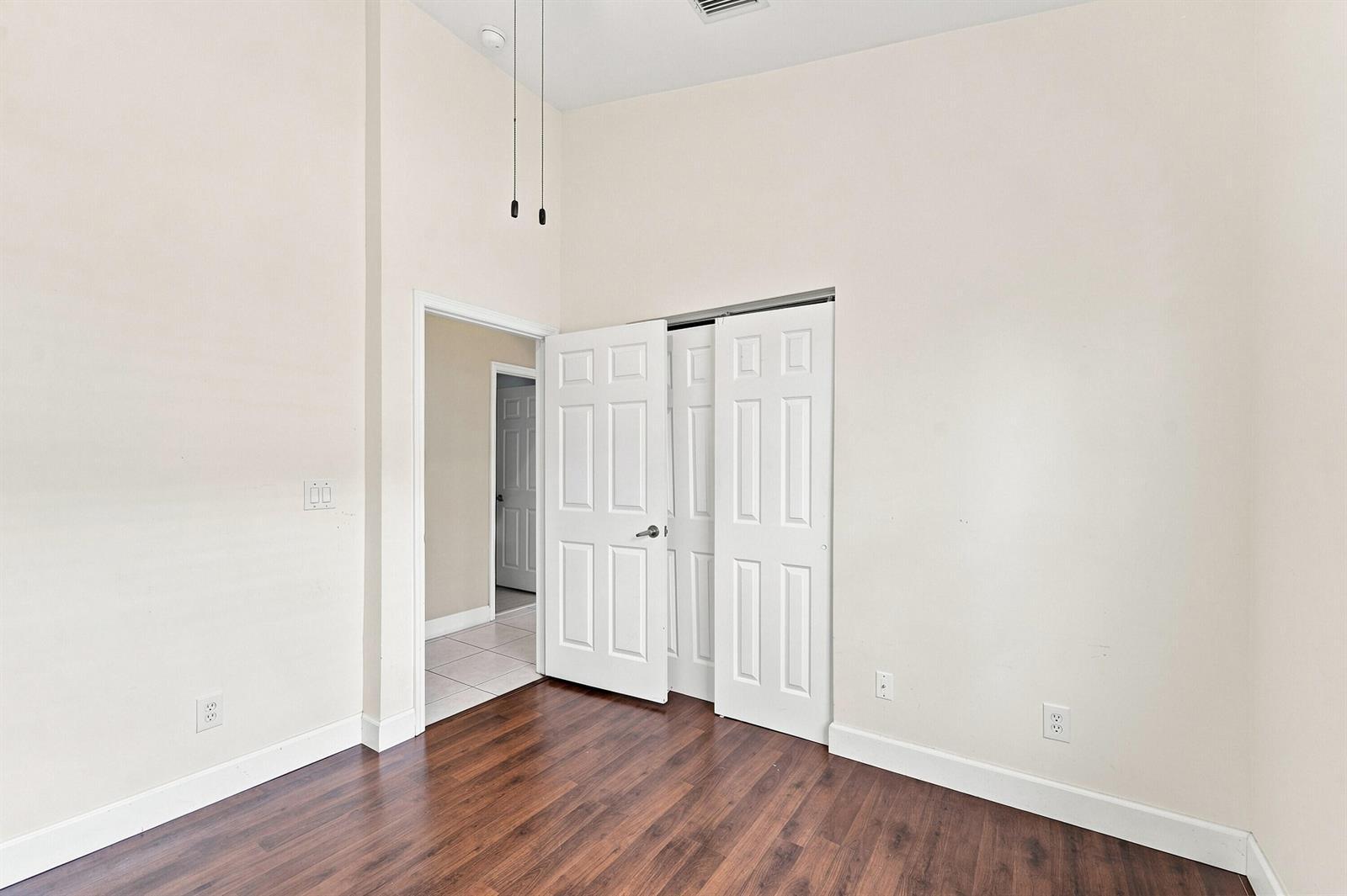 Listing photo 13 for 12376 NW 53RD Street, Coral Springs, FL, 33076