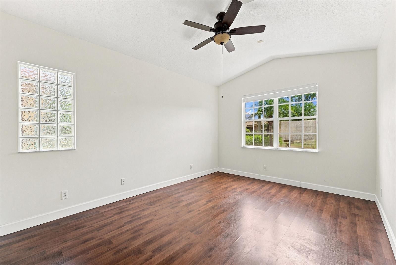Listing photo 14 for 12376 NW 53RD Street, Coral Springs, FL, 33076