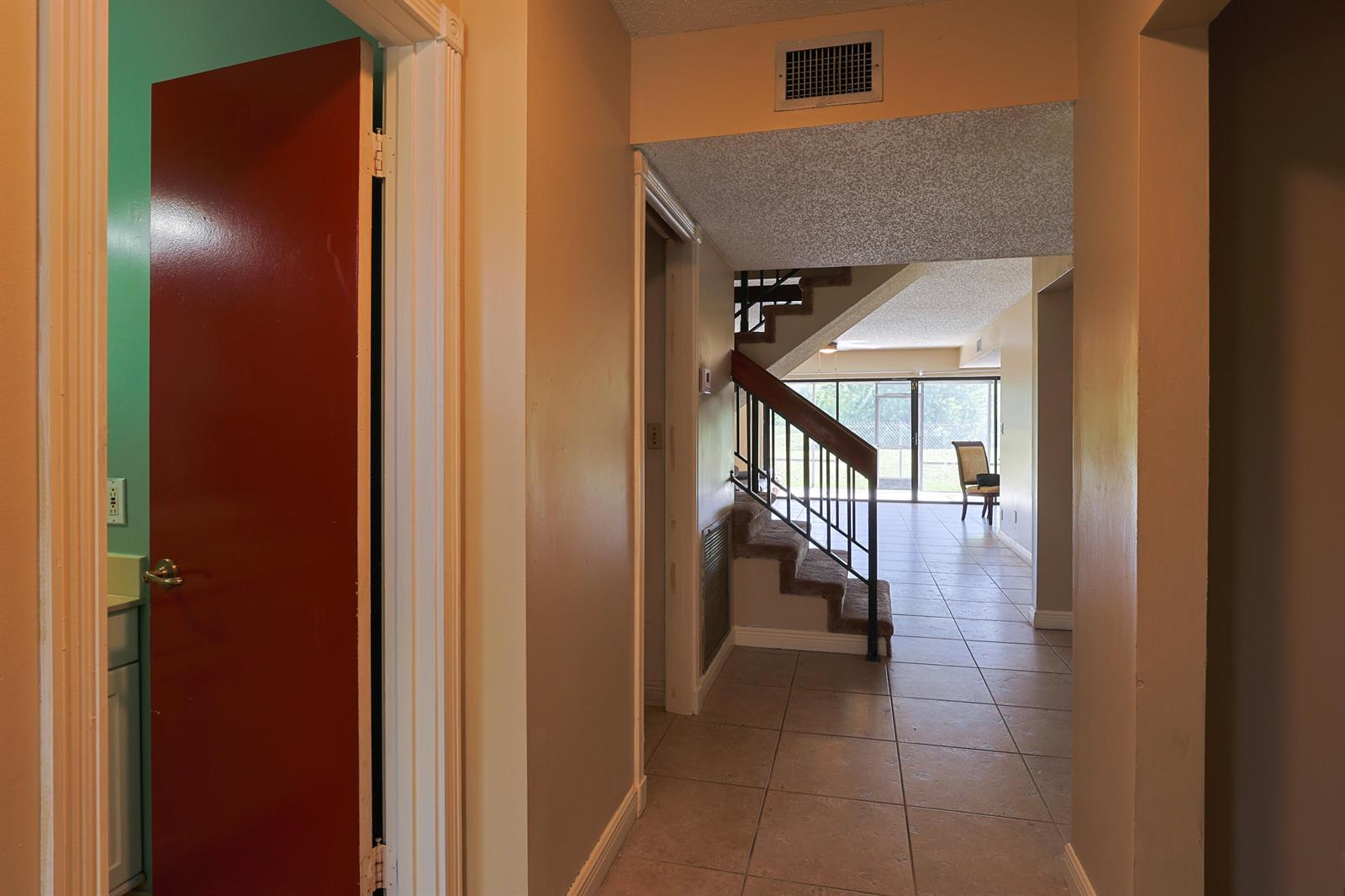 Listing photo 1 for 2794 NW 80TH Avenue Unit#2794, Sunrise, FL, 33322