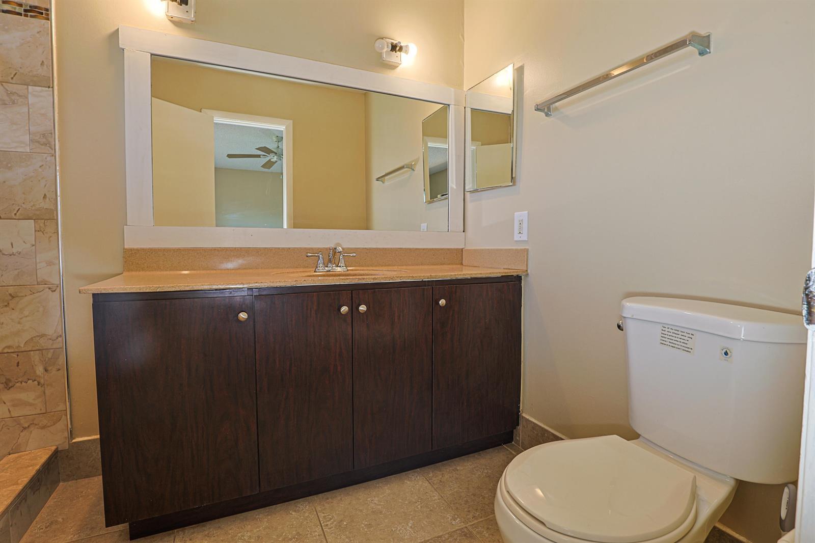 Listing photo 13 for 2794 NW 80TH Avenue Unit#2794, Sunrise, FL, 33322