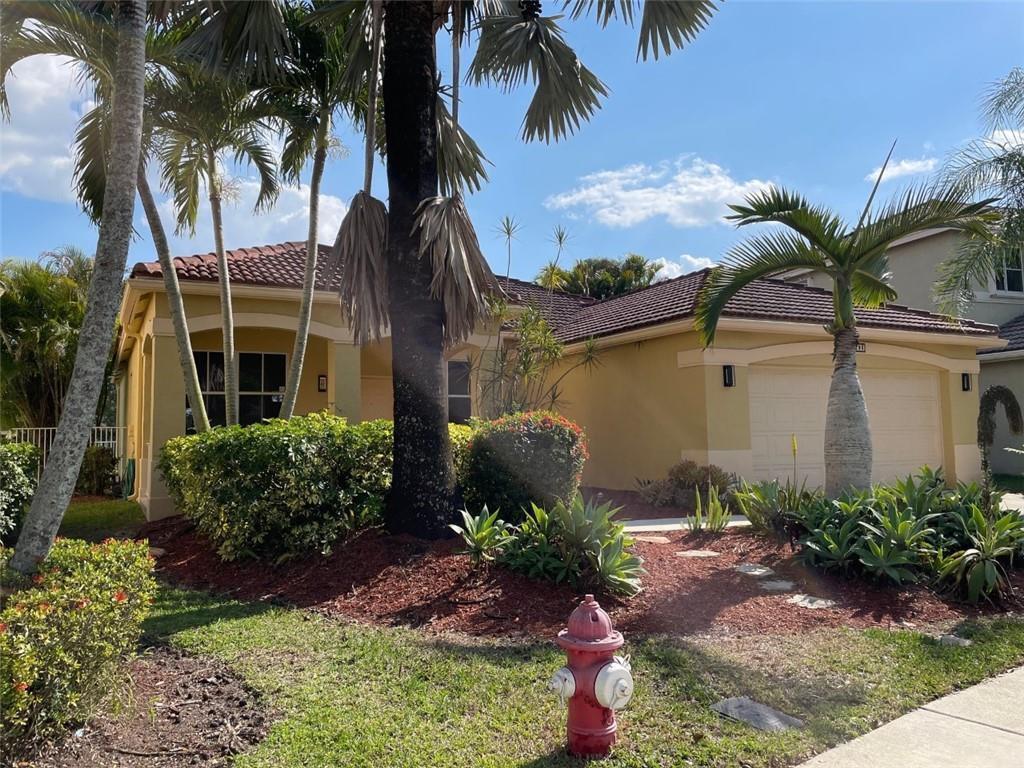 Listing photo 1 for 4293 LAUREL RIDGE Circle Unit#4293, Weston, FL, 33331