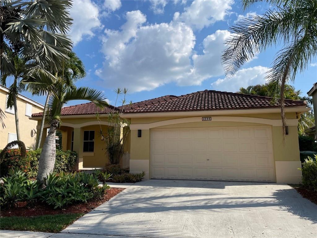Listing photo 2 for 4293 LAUREL RIDGE Circle Unit#4293, Weston, FL, 33331