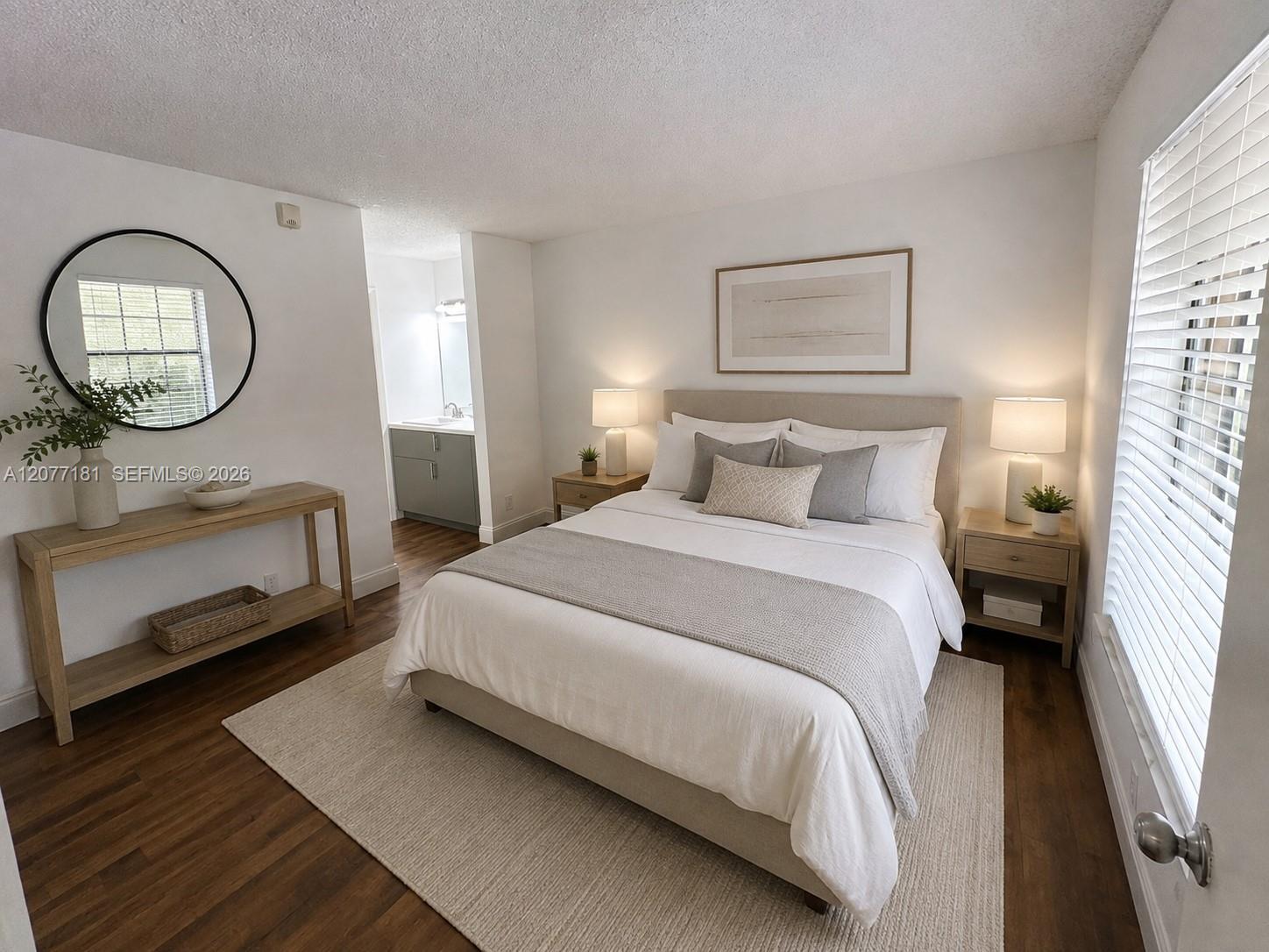 Listing photo 1 for 10757 Cleary Blvd Unit#307, Plantation, FL, 33324