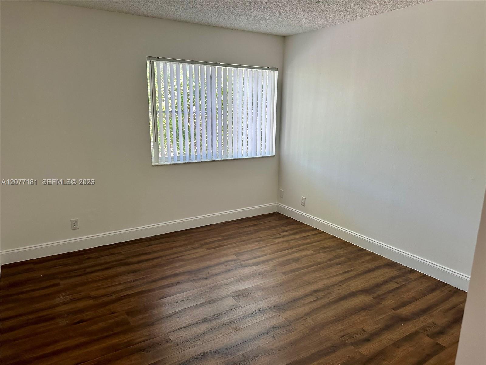 Listing photo 10 for 10757 Cleary Blvd Unit#307, Plantation, FL, 33324