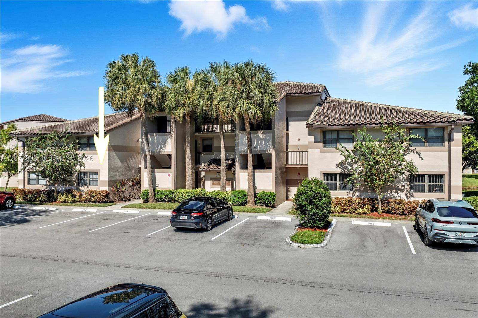 Listing photo 1 for 9877 Nob Hill Ct Unit#9877, Sunrise, FL, 33351