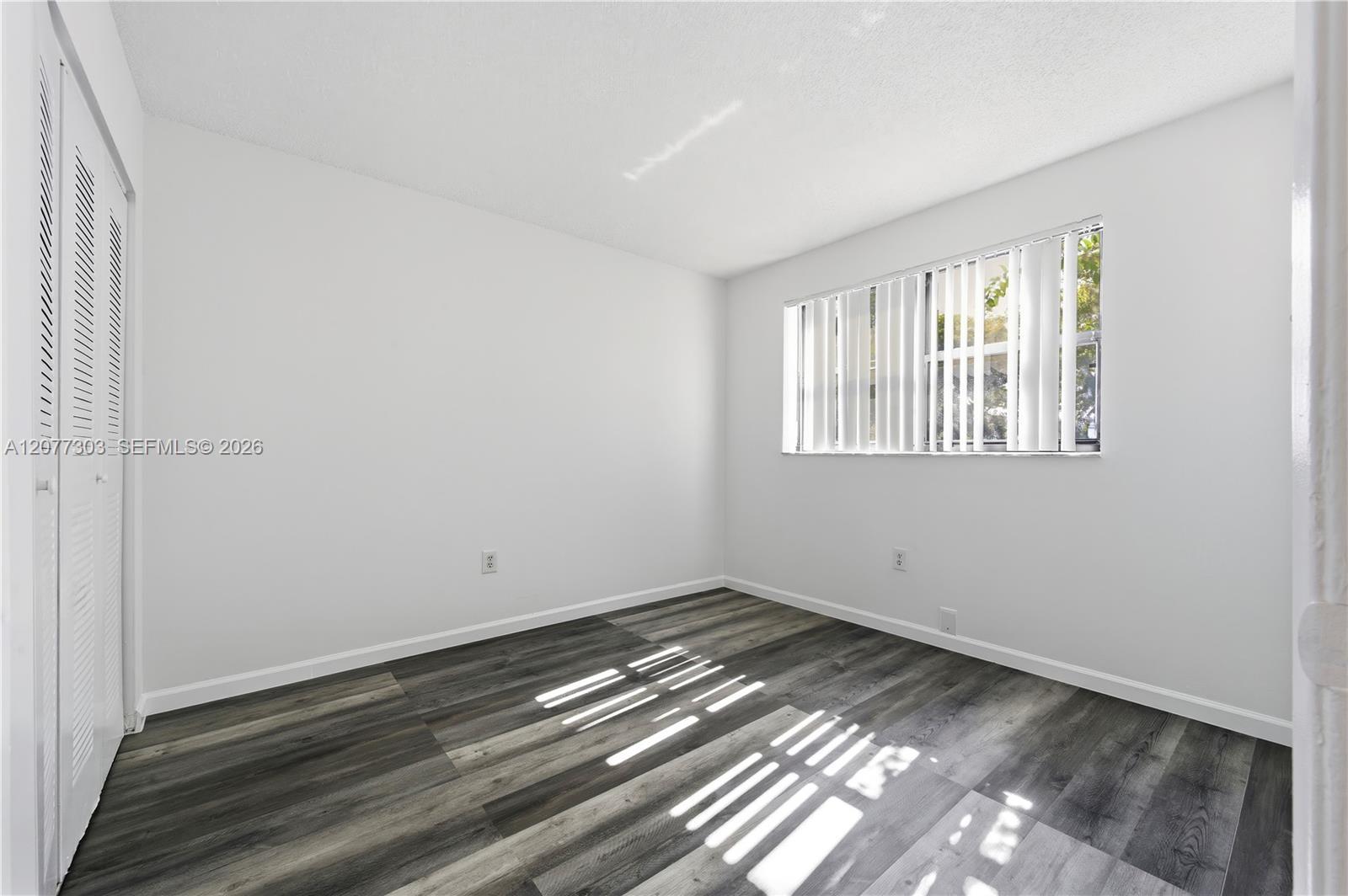 Listing photo 12 for 9877 Nob Hill Ct Unit#9877, Sunrise, FL, 33351