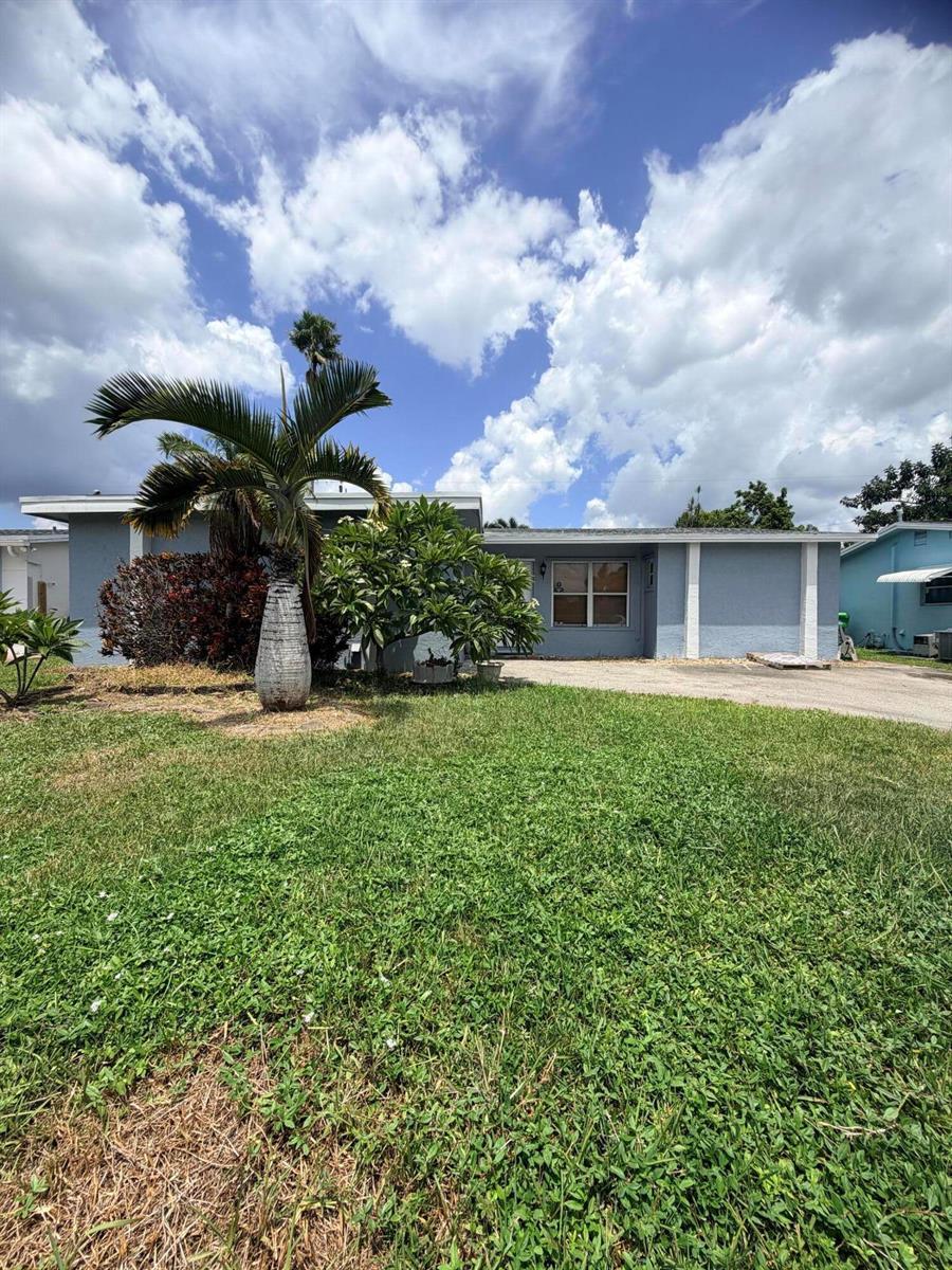 Listing photo 2 for 8381 NW 28TH Place, Sunrise, FL, 33322