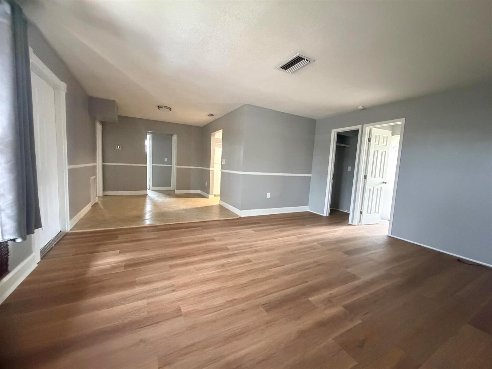Listing photo 11 for 8381 NW 28TH Place, Sunrise, FL, 33322