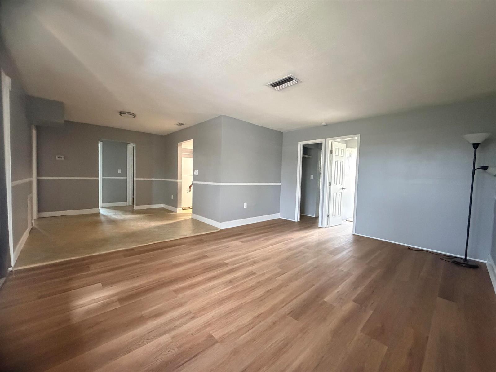 Listing photo 14 for 8381 NW 28TH Place, Sunrise, FL, 33322