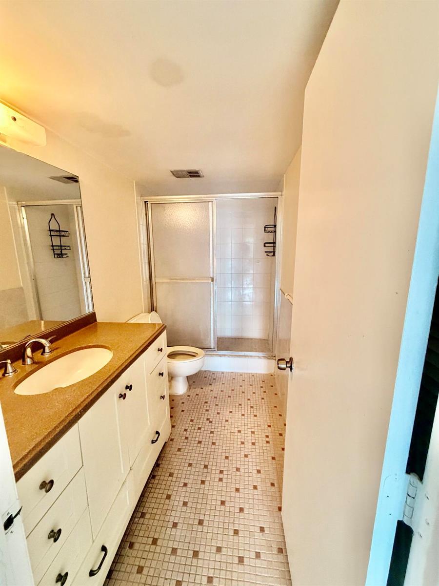 Listing photo 9 for 4159 NW 90th Avenue Unit#204, Coral Springs, FL, 33065