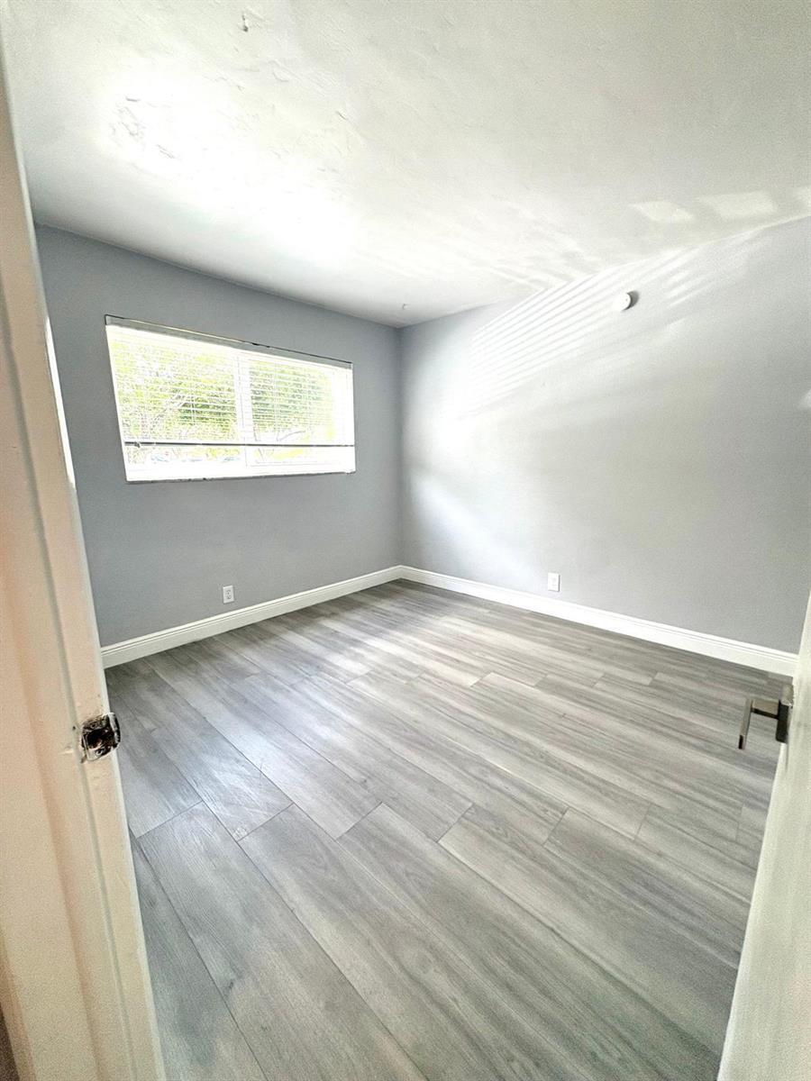 Listing photo 3 for 5971 NW 17TH Place Unit#101, Sunrise, FL, 33313