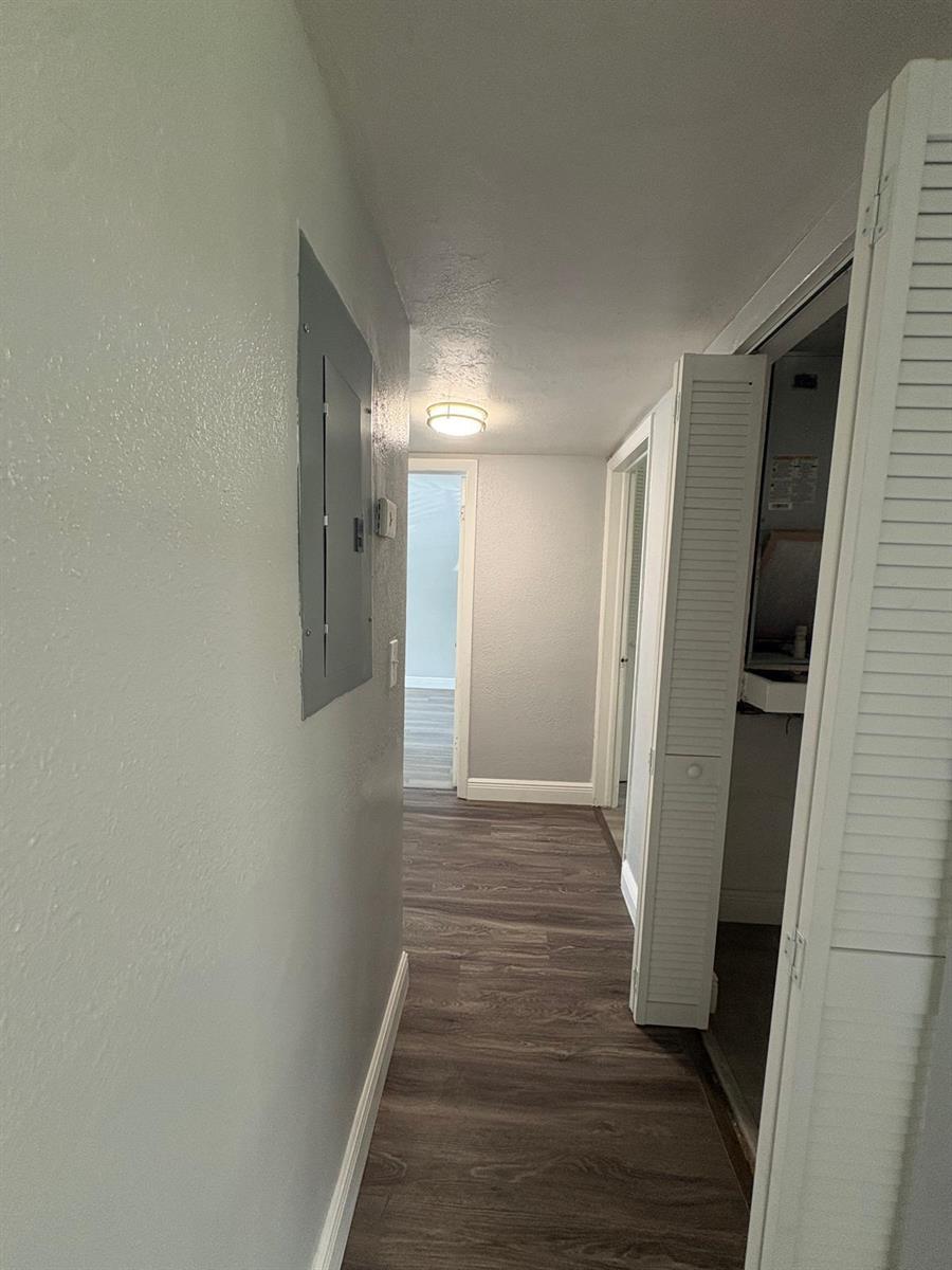 Listing photo 6 for 5971 NW 17TH Place Unit#101, Sunrise, FL, 33313