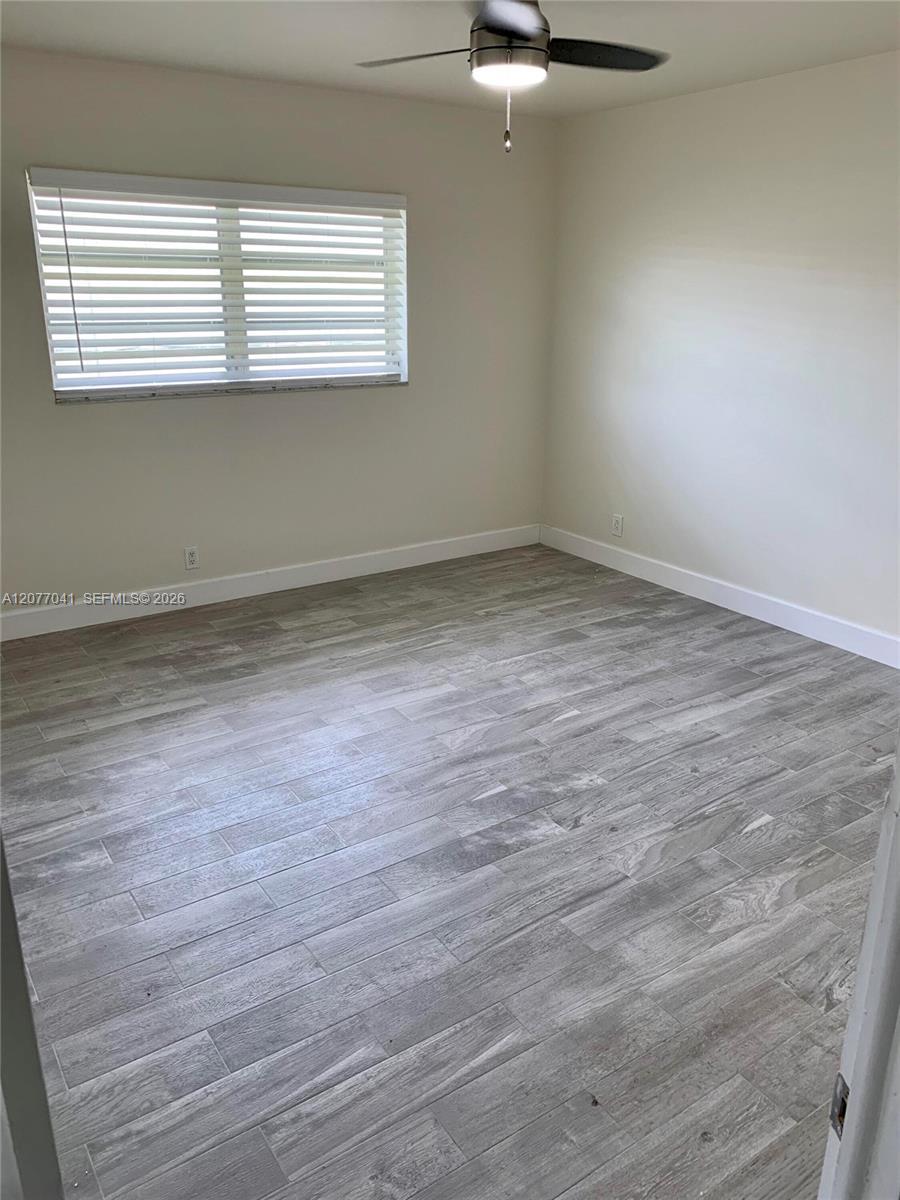 Listing photo 4 for 2051 NW 81st Ave Unit#528, Pembroke Pines, FL, 33024