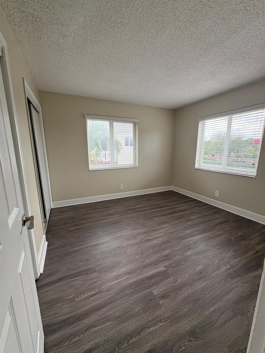 Listing photo 6 for 5901 NW 17TH Place Unit#204, Sunrise, FL, 33313