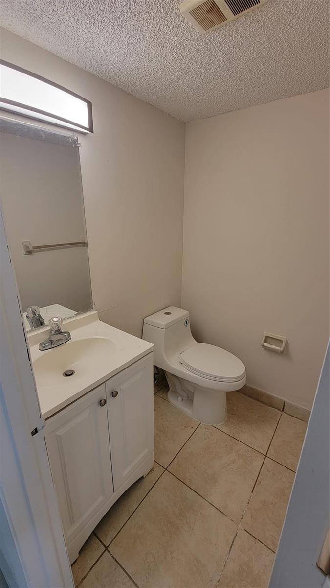 Listing photo 7 for 11443 Royal Palm Boulevard, Coral Springs, FL, 33065