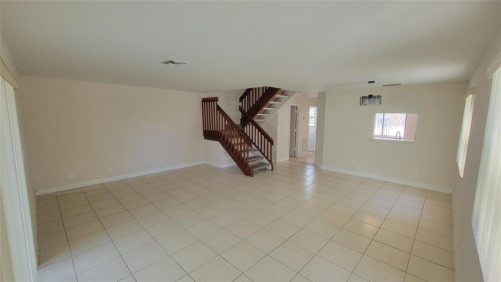 Listing photo 8 for 11443 Royal Palm Boulevard, Coral Springs, FL, 33065