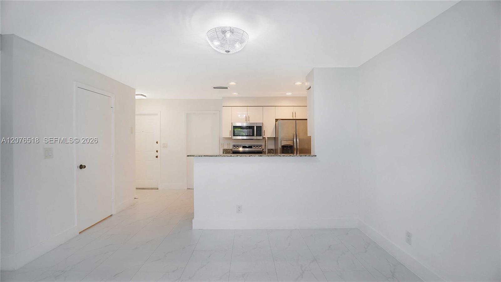Listing photo 7 for 1492 Veracruz Ln Unit#4-4, Weston, FL, 33327