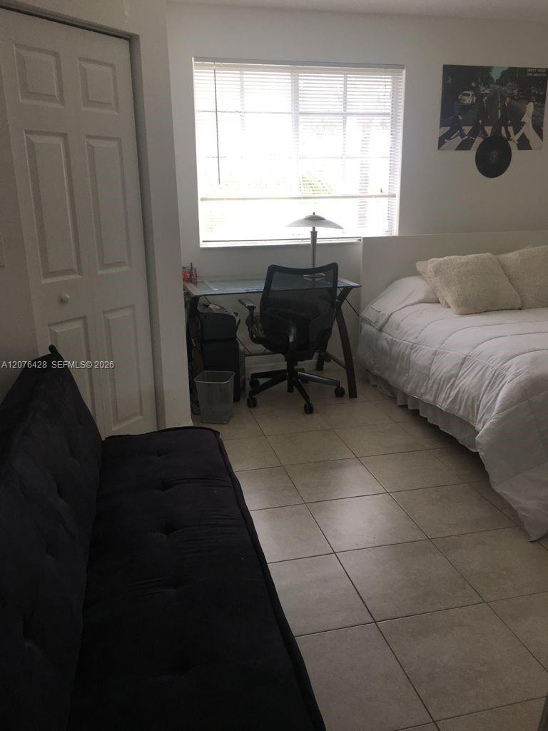 Listing photo 13 for 3870 San Simeon Cir Unit#0, Weston, FL, 33331