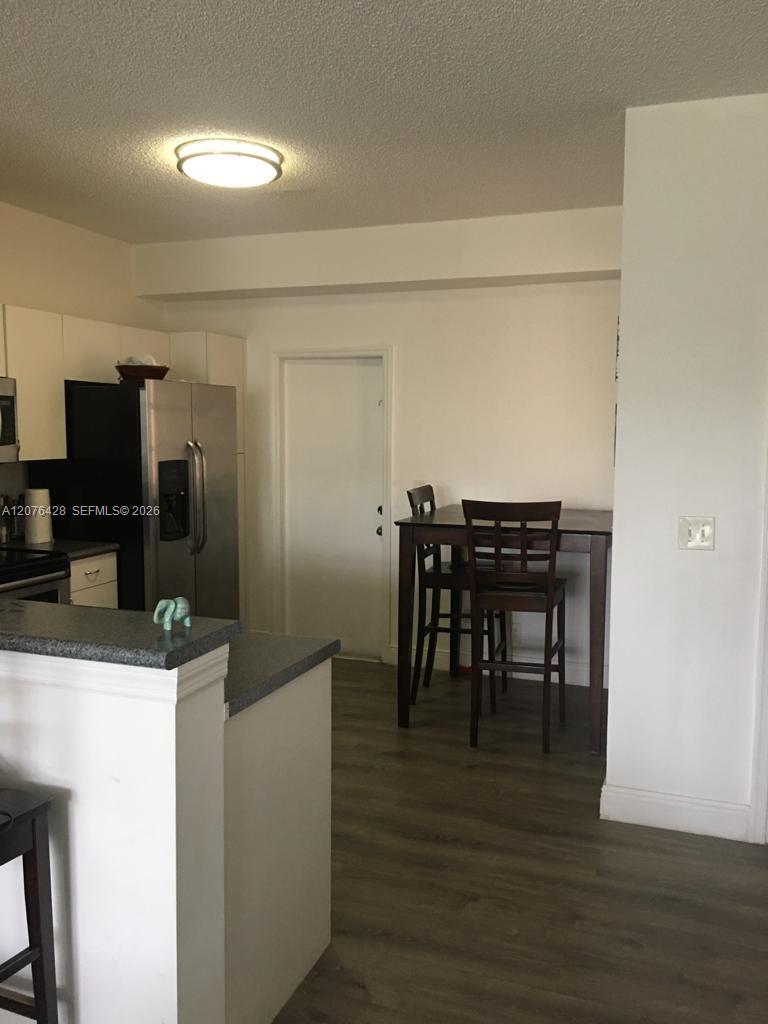 Listing photo 4 for 3870 San Simeon Cir Unit#0, Weston, FL, 33331