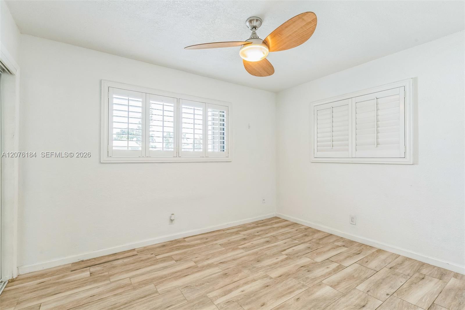 Listing photo 10 for 6931 SW 2nd St Unit#0, Pembroke Pines, FL, 33023