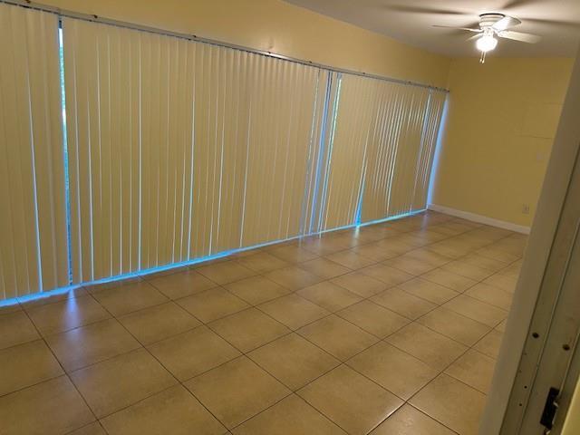 Listing photo 12 for 7013 NW 63RD Court, Tamarac, FL, 33321