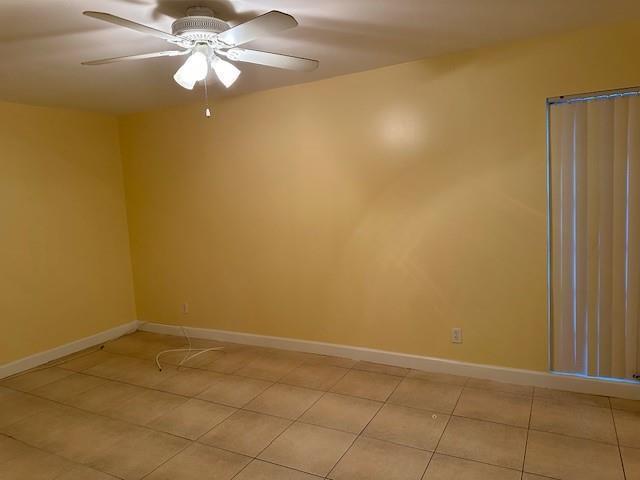 Listing photo 8 for 7013 NW 63RD Court, Tamarac, FL, 33321