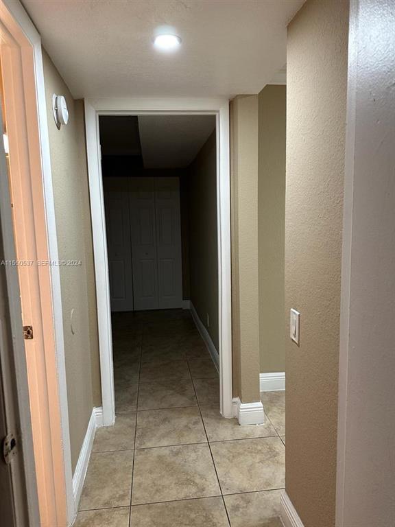 Listing photo 11 for 4533 TREEHOUSE Lane Unit#H, Tamarac, FL, 33319