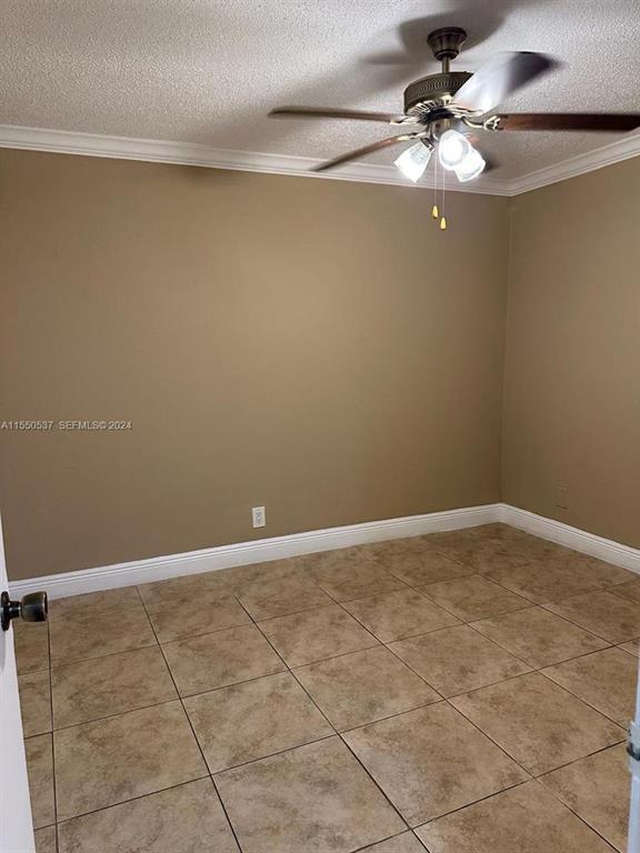 Listing photo 13 for 4533 TREEHOUSE Lane Unit#H, Tamarac, FL, 33319