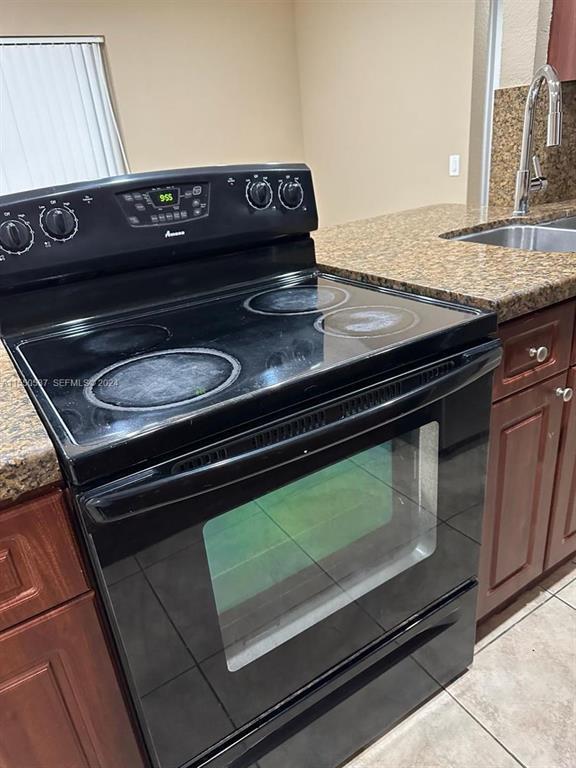 Listing photo 3 for 4533 TREEHOUSE Lane Unit#H, Tamarac, FL, 33319