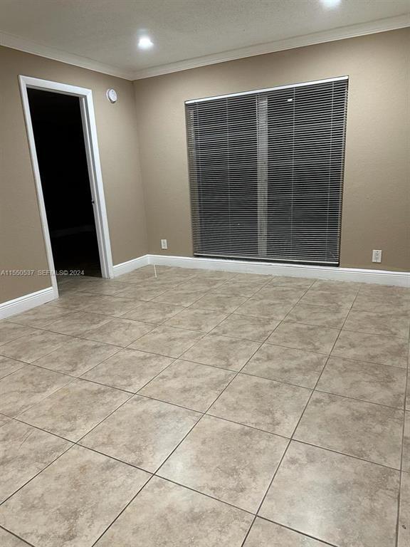 Listing photo 5 for 4533 TREEHOUSE Lane Unit#H, Tamarac, FL, 33319