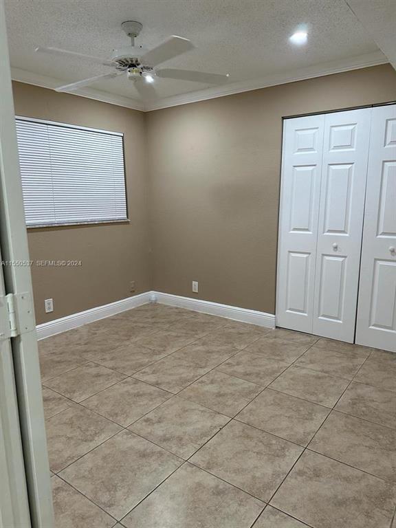 Listing photo 10 for 4533 TREEHOUSE Lane Unit#H, Tamarac, FL, 33319