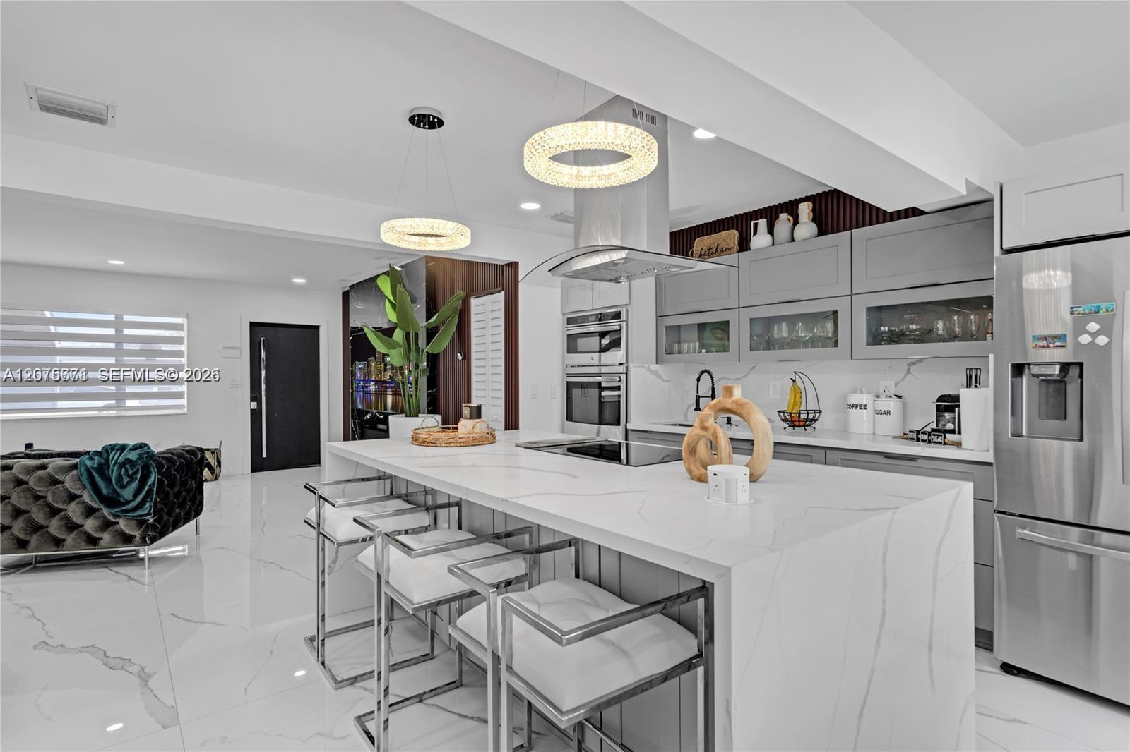 Listing photo 1 for 7031 SW 12th St, Pembroke Pines, FL, 33023