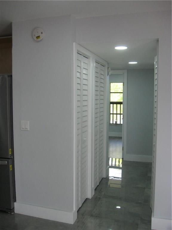 Listing photo 4 for 3027 NW 118TH Drive Unit#220D, Coral Springs, FL, 33065